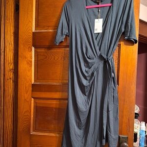 NWT QUINCE tencel maternity &nursing wrap dress. Dark Olive - multiple sizes